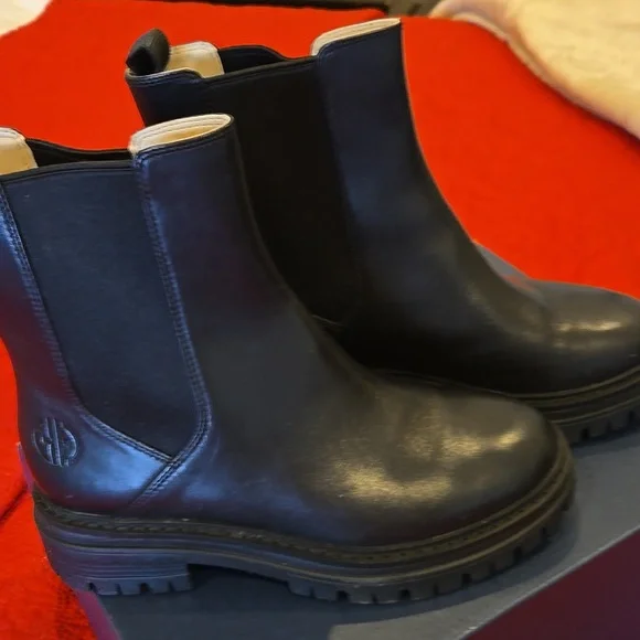 Cole Haan winter boots - Picture 1 of 5